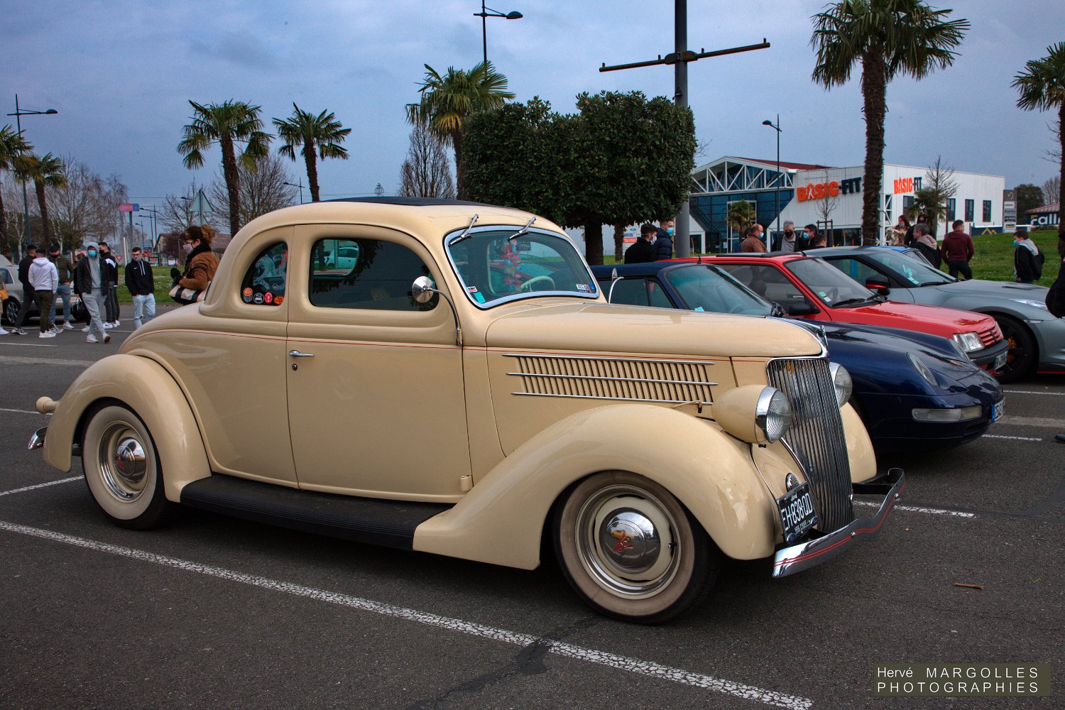 Ford Coupe 1932-01.jpg
